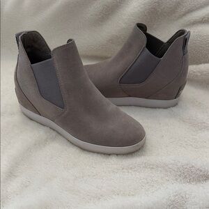 Sorel Women's Grey Wedge Boots